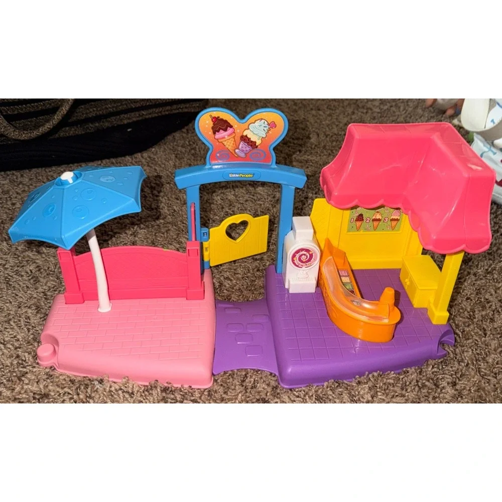 Fisher-Price Little People Ice Cream Shop Playset (2)
